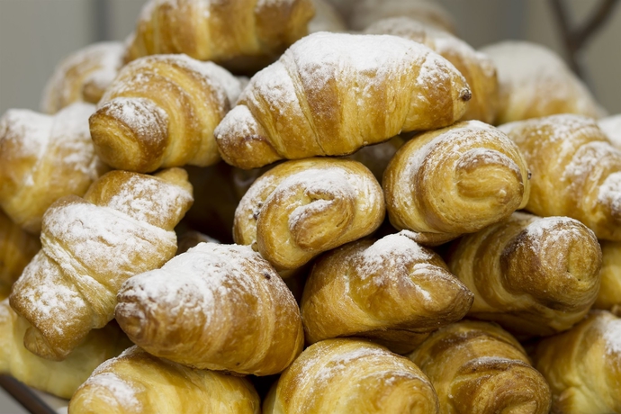 Imagen del bar/restaurante del Hotel Salut. Foto 4