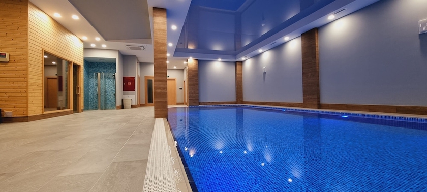 Imagen de la piscina del Hotel Salvador, Batumi. Foto 17
