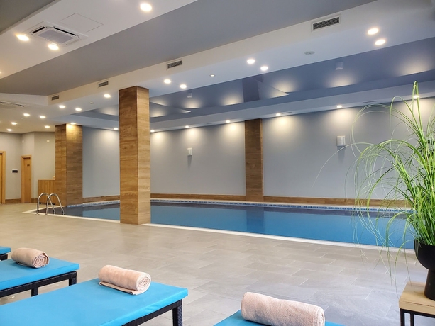 Imagen de la piscina del Hotel Salvador, Batumi. Foto 18