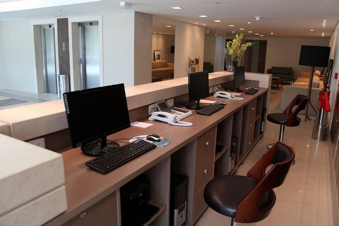 Imagen de los interiores del Hotel Salvador Business and Flat By Avectur. Foto 17