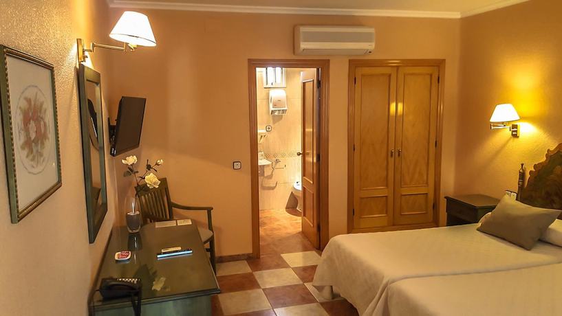 Imagen de la habitación del Hotel Salvador. Foto 5