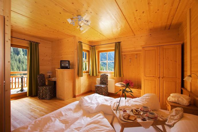 Imagen de la habitación del Hotel Salvan. Foto 6