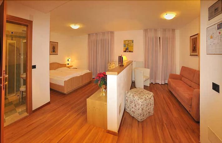 Imagen de la habitación del Hotel Salvan. Foto 8