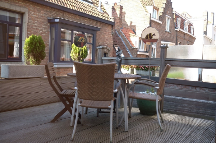 Imagen de los exteriores del Hotel Salvators. Foto 11