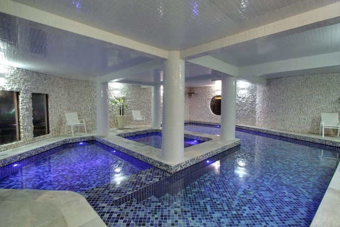 Imagen de la piscina del Hotel Salvetti Praia. Foto 14