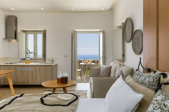Imagen general del Hotel Salvia Areopolis All-Suite. Foto 12