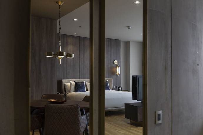 Imagen de la habitación del Hotel Salvio Parque 93 Bogota, Curio Collection By Hilton. Foto 11