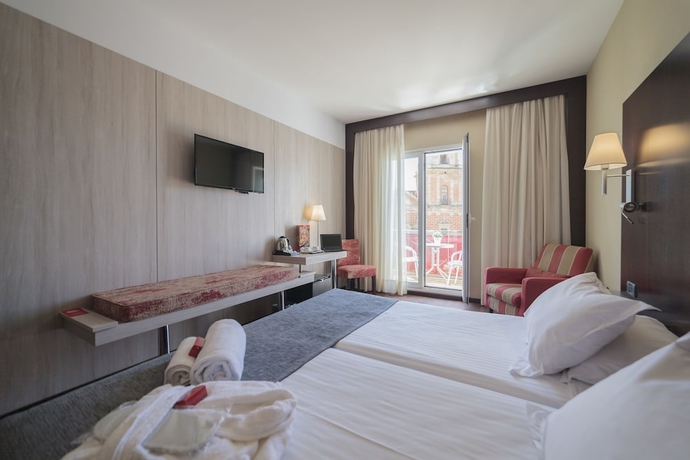 Imagen de la habitación del Hotel Salymar. Foto 7