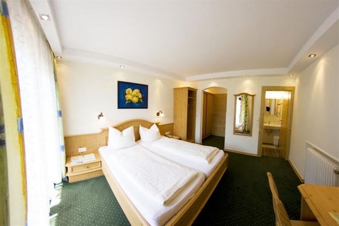 Imagen de la habitación del Hotel Salzburger Dolomitenhof. Foto 4