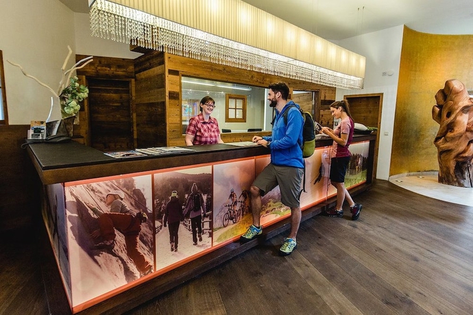 Imagen de los interiores del Hotel Salzburger Hof. Foto 19