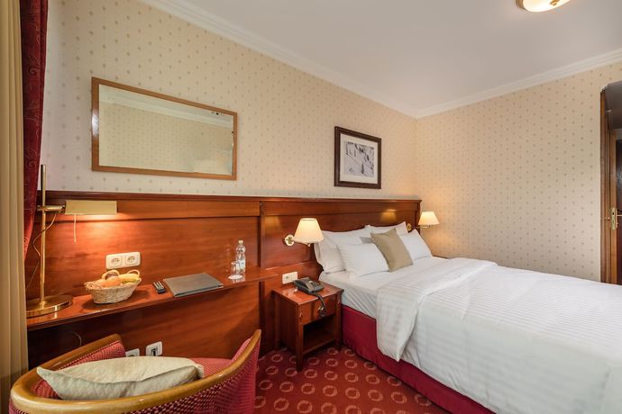 Imagen de la habitación del Hotel Salzburger Hof. Foto 3