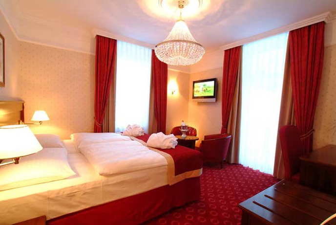 Imagen de la habitación del Hotel Salzburger Hof. Foto 9