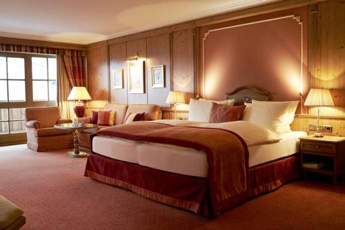 Imagen de la habitación del Hotel Salzburgerhof. Foto 2