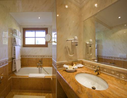 Imagen de la habitación del Hotel Salzburgerhof. Foto 8