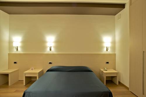 Imagen de la habitación del Hotel Sam. Foto 16