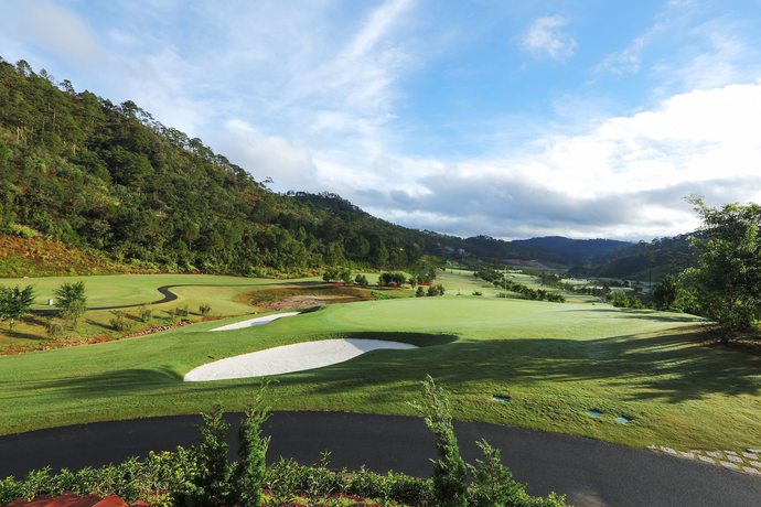 Imagen general del Hotel Sam Tuyen Lam Golf and Resorts. Foto 1