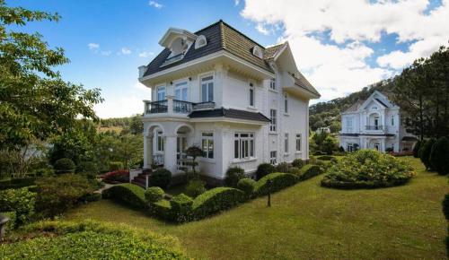 Imagen general del Hotel Sam Tuyen Lam Resort, Da Lat. Foto 4