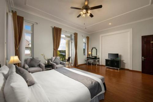 Imagen general del Hotel Sam Tuyen Lam Resort, Da Lat. Foto 15