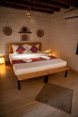 Imagen general del Hotel Sama Al Wasil Desert Camp. Foto 12