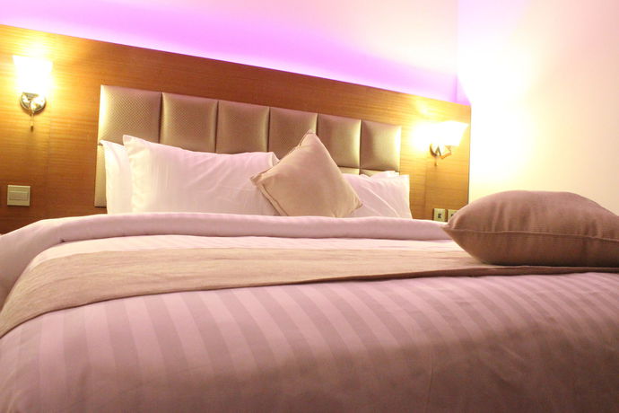 Imagen de la habitación del Hotel Sama Inn Apartments. Foto 2