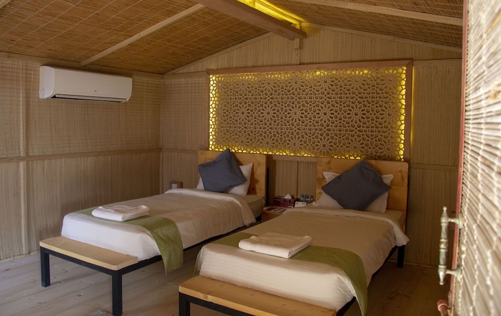 Imagen de la habitación del Hotel Sama Ras Al Jinz. Foto 2