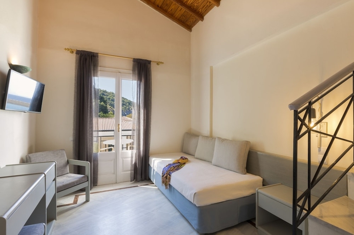 Imagen de la habitación del Hotel Samaina Port. Foto 7