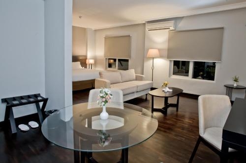 Imagen de la habitación del Hotel Samala Jakarta Cengkareng. Foto 8