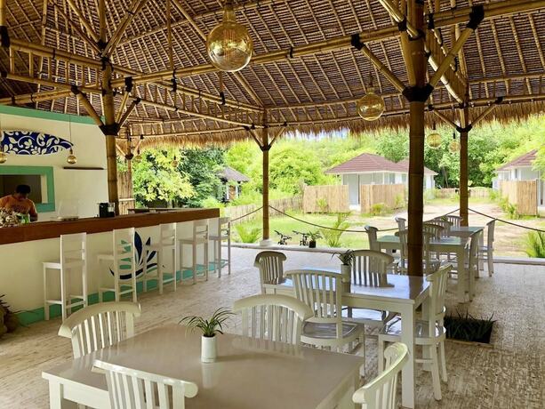 Imagen del bar/restaurante del Hotel Samalas Boutique resort & Private Pool Villas. Foto 29