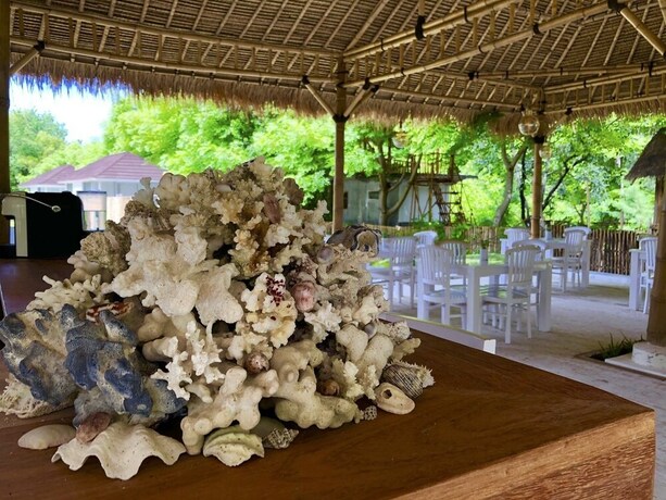 Imagen del bar/restaurante del Hotel Samalas Boutique resort & Private Pool Villas. Foto 30