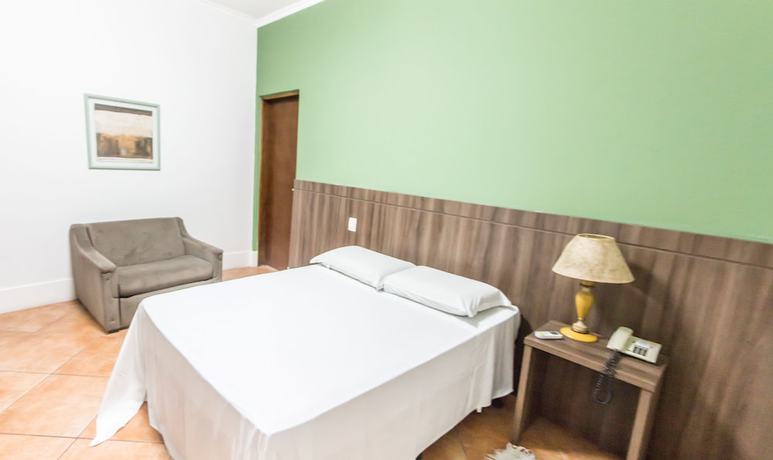 Imagen de la habitación del Hotel Samambaia Executive. Foto 3