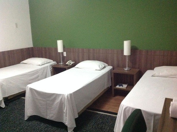Imagen de la habitación del Hotel Samambaia Executive. Foto 12