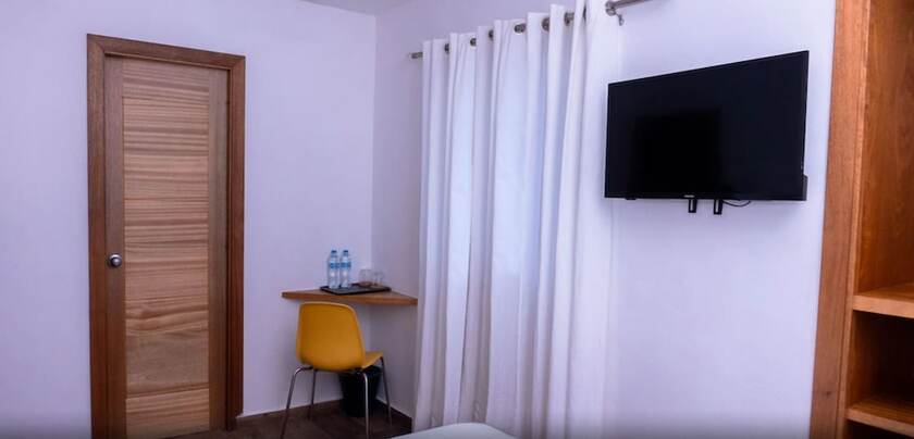 Imagen de la habitación del Hotel Samana Suites. Foto 18