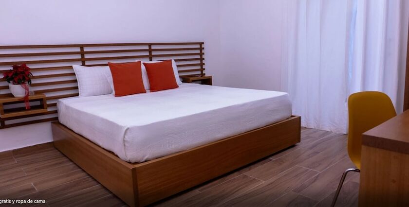 Imagen de la habitación del Hotel Samana Suites. Foto 20