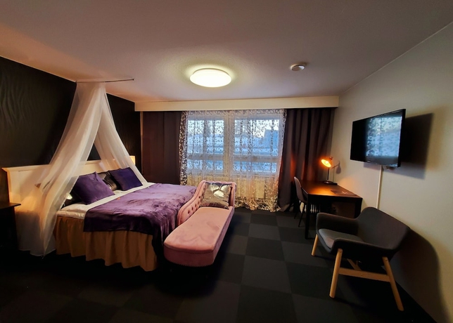 Imagen de la habitación del Hotel Samantta & Restaurant. Foto 2