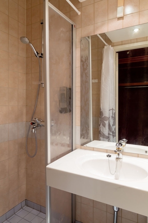 Imagen de la habitación del Hotel Samantta & Restaurant. Foto 14