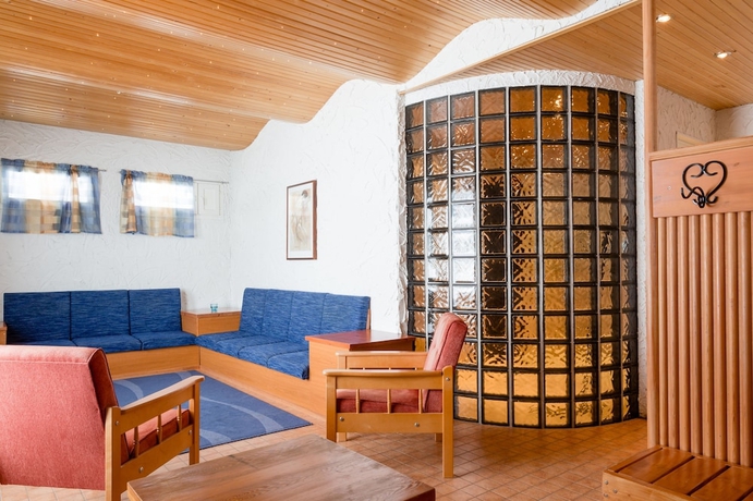 Imagen de la piscina del Hotel Samantta & Restaurant. Foto 19