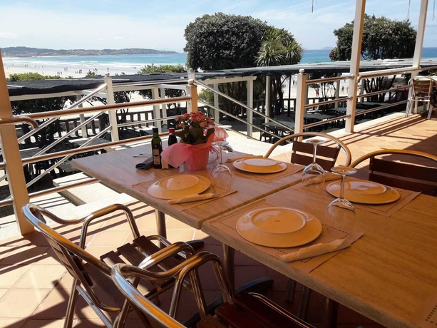 Imagen del bar/restaurante del Hotel Samar. Foto 6