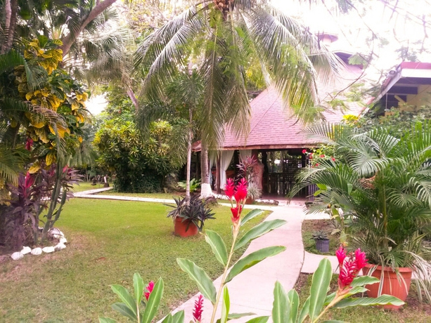 Imagen de los exteriores del Hotel Samara Beach. Foto 10