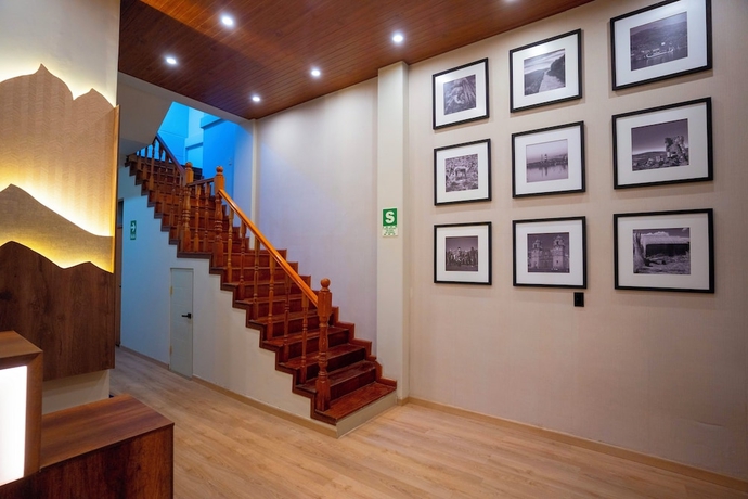 Imagen de los interiores del Hotel Samaran Wuasi. Foto 15