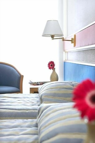 Imagen de la habitación del Hotel Samaras. Foto 21