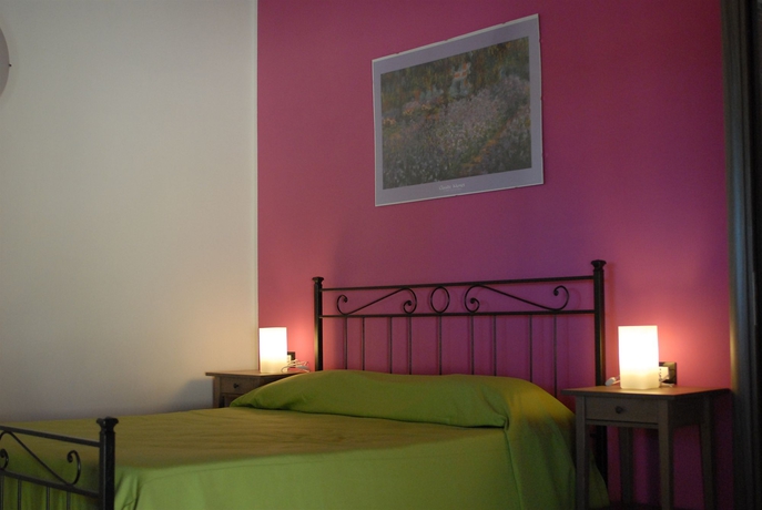 Imagen de la habitación del Hotel Samarcanda. Foto 3