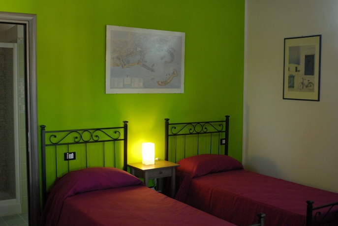 Imagen de la habitación del Hotel Samarcanda. Foto 4