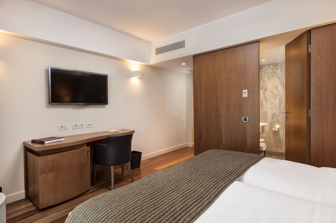 Imagen de la habitación del Hotel Samaria. Foto 7