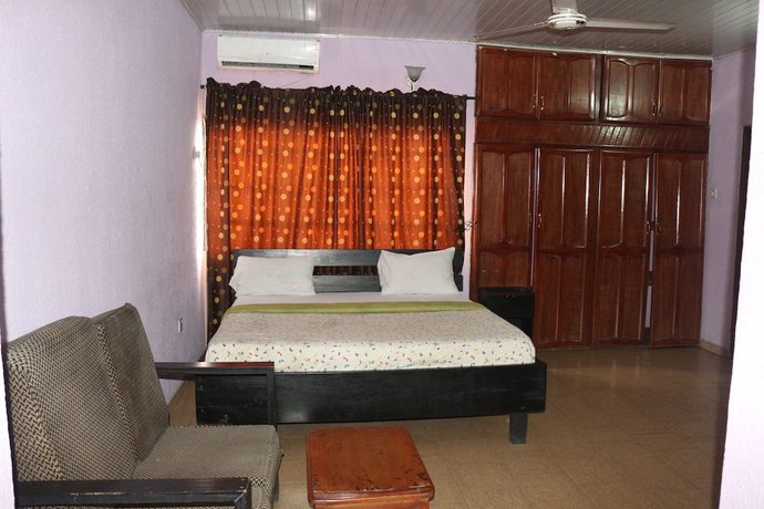 Imagen de la habitación del Hotel Samaritan. Foto 5