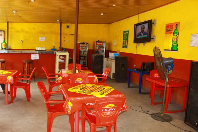 Imagen del bar/restaurante del Hotel Samaritan. Foto 4