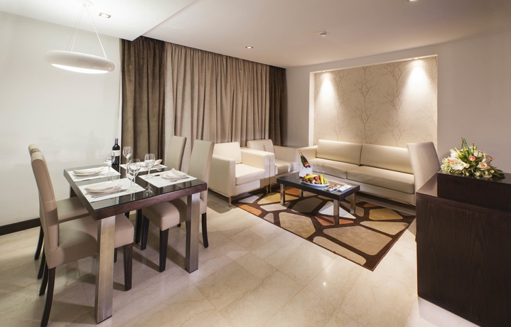 Imagen de los interiores del Hotel Samarons. Foto 15