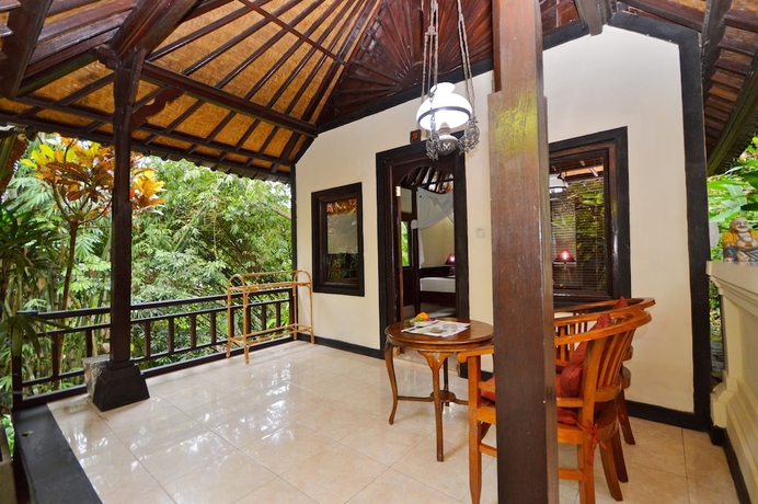 Imagen de los exteriores del Hotel Sama's Cottages and Villas. Foto 15