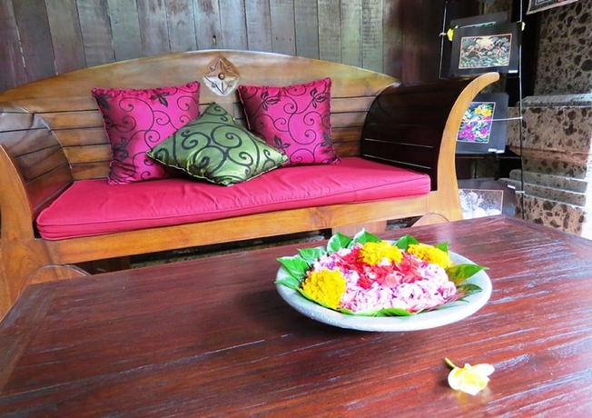 Imagen de los interiores del Hotel Sama's Cottages and Villas. Foto 18