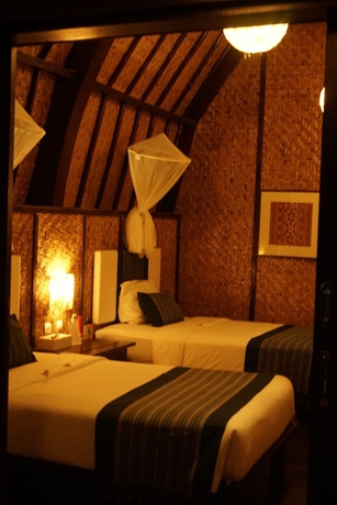 Imagen de la habitación del Hotel Samawa Seaside Resort. Foto 9