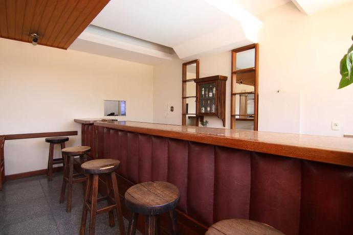 Imagen del bar/restaurante del Hotel Samba Betim. Foto 6